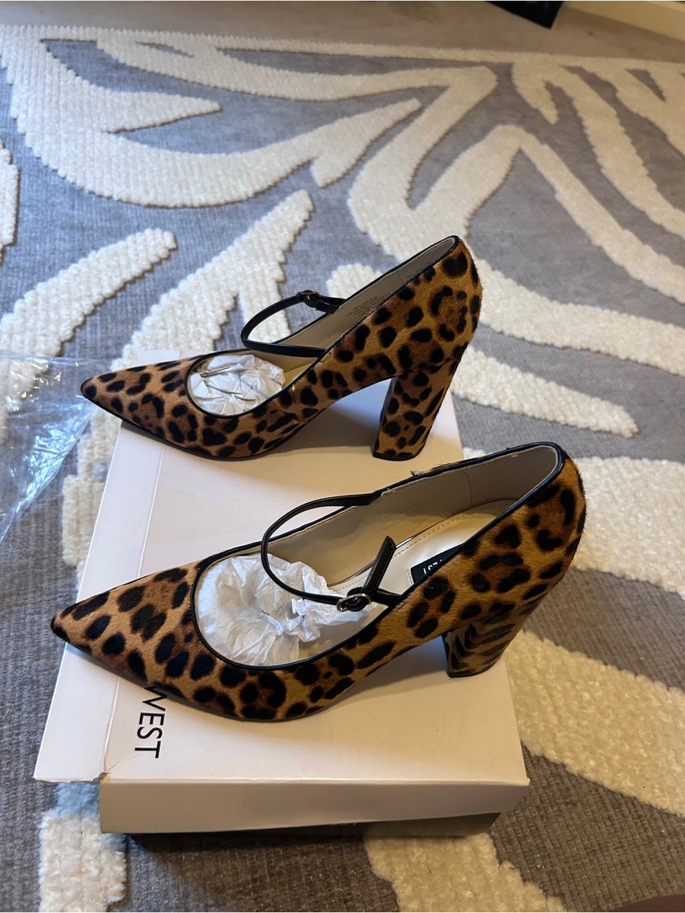 Nine West Leopard Print Pointed Toe Slingback Heels - Picture 5 of 8